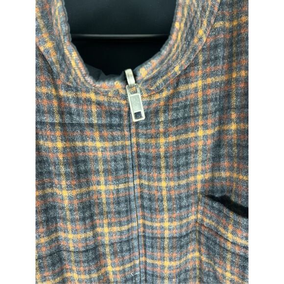 Saks Fifth Avenue reversible vest - Picture 10 of 13